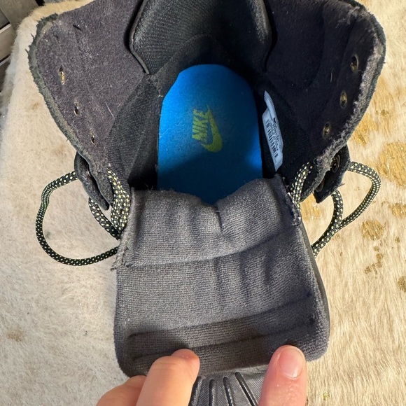 NIKE Women’s Dunk Sky Hi Lace Up Sneakerboot 2.0 Black/Silver Hidden Wedge 9.5 - Picture 8 of 8